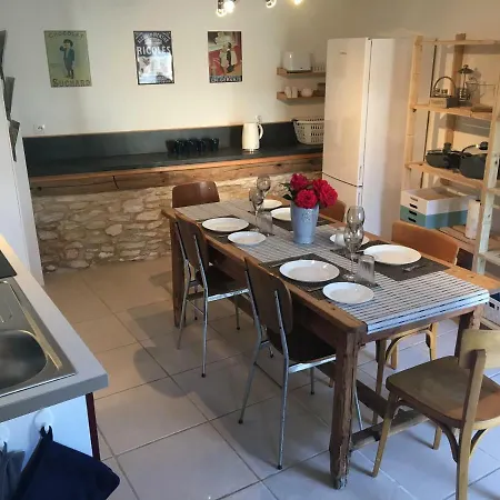 Holiday home Les Trois Piliers Saint-Clair (Vienne)